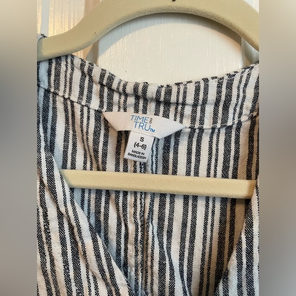 2 for $6 Linen Blend Tie front Top - Picture 10 of 10